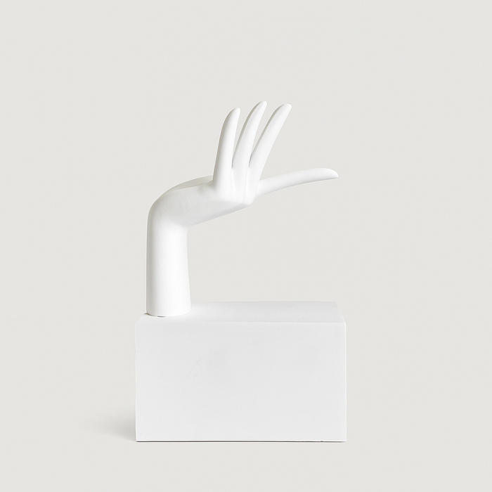 01 escultura mao anna em poliresina branco